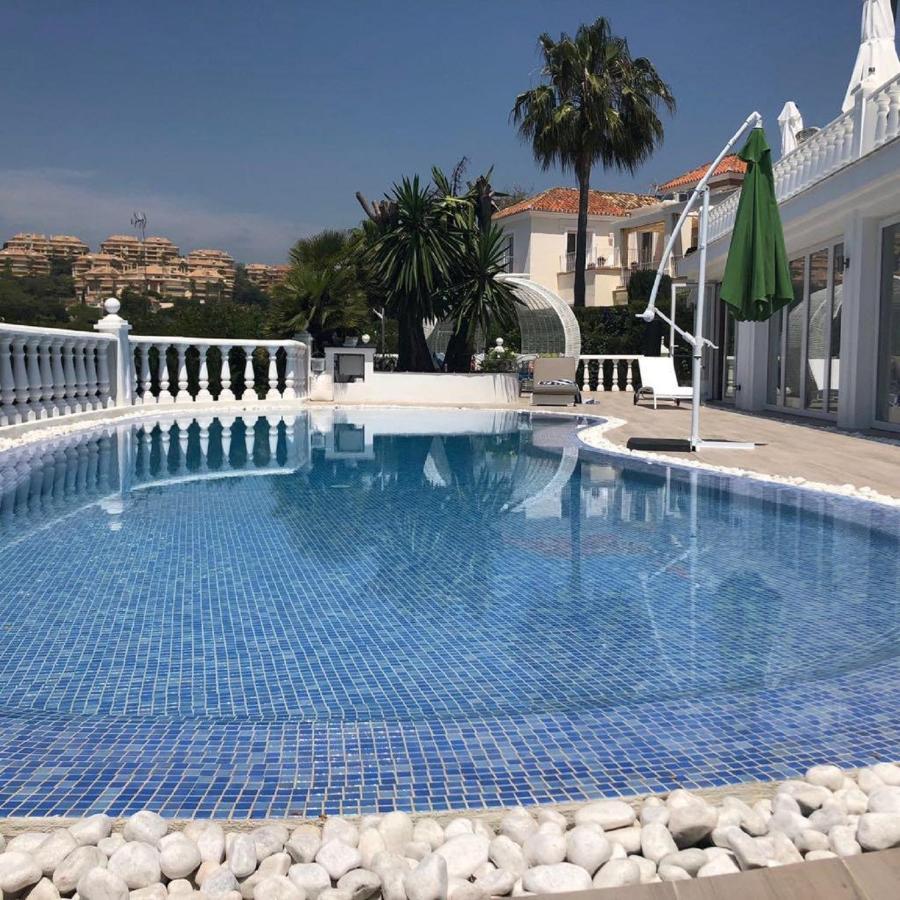 R02 Luxury Apartment In Villa With Pool And Garden Марбелья Экстерьер фото