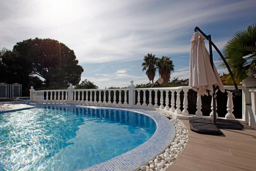 R02 Luxury Apartment In Villa With Pool And Garden Марбелья Экстерьер фото